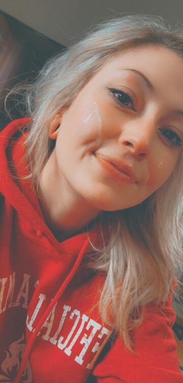 always a good day when daddy covers my face