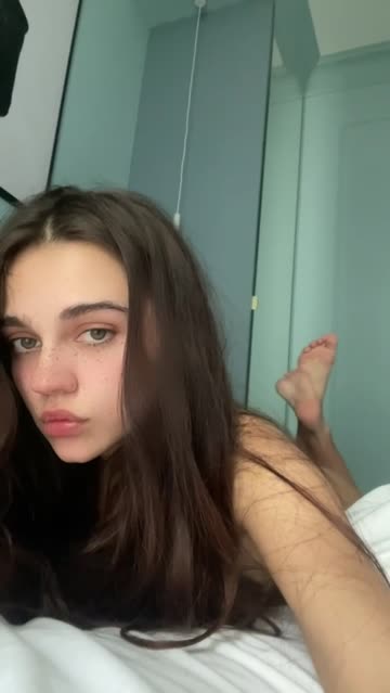 do you like my tiny feet? 🥵 | my free onlyfans in comments