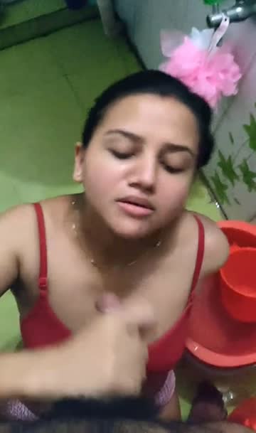 cute desi bhabi gives bj and cum on face collection[5vids/7+mins/11pics][link👇]