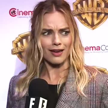 “wow” - margot robbie’s reaction to seeing your cock