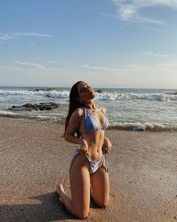 julissa villanueva 🍑❤