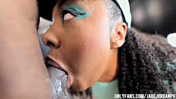 a certified hood classic 🔥🔥 get full vid in comments 👇🏾