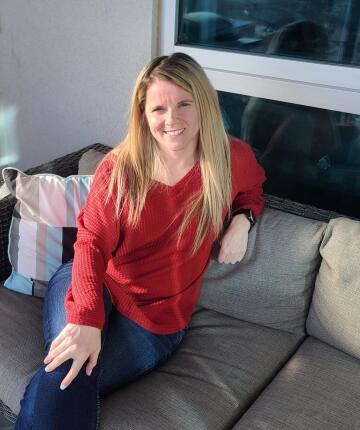 anyone find older country girls attractive? let me know!!