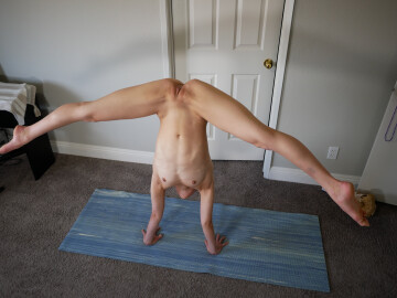 who likes a middle split?