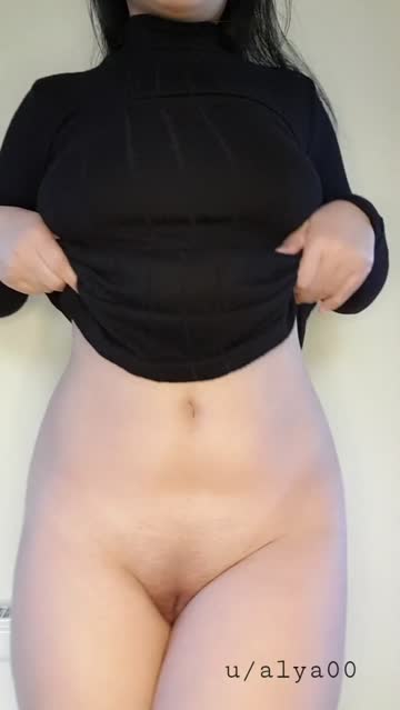 no panties so you have easy access to my pussy