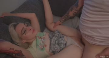 blonde chick in glasses rises legs up and gets ass fucked
