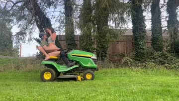 is this how you use the riding mower? 😏
