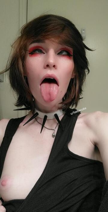 it's not hard to make me ahegao ;)
