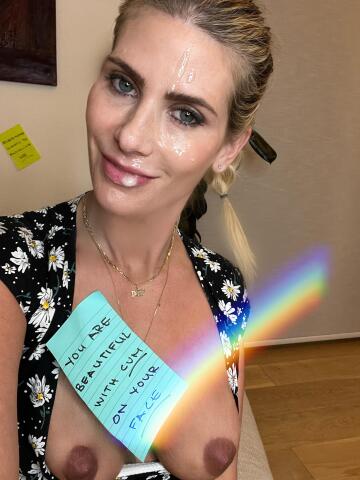 here i am just manifesting my best facial! 💦