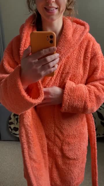 fresh out of the shower and in a playful mood [f]