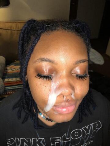 been slacking a bit lately. here’s a nice messy ebony facial to tide you over.