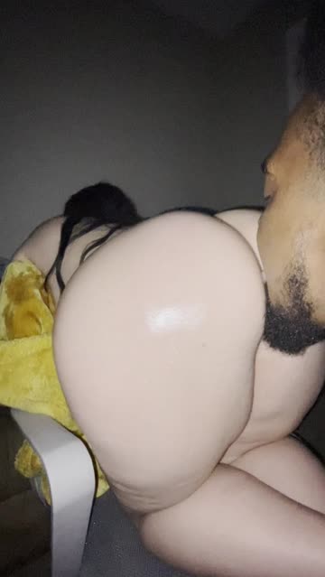 a big ass like mine deserves to be ate everyday