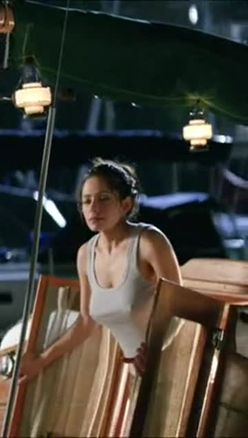 sarah shahi, boobs ass sex