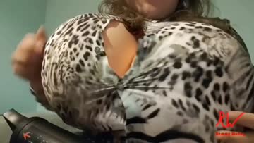 button popping (with sound)