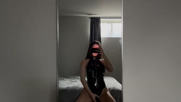 you give me a back massage and i’ll give you a prostate massage deal? [domme]