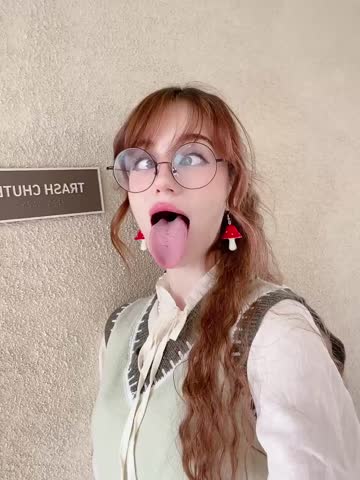 i cannot believe the school janitor caught me doing this…