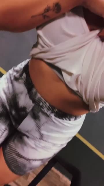 hope nobody saw me film this at the gym!