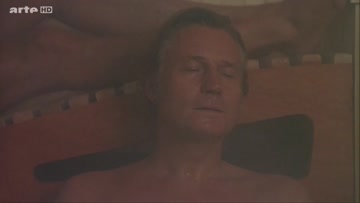 traitement de choc (fr1973) - la scène du sauna (1/2)