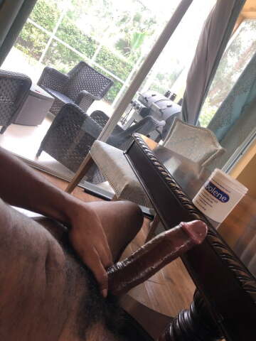 [m4f] get under the table😈