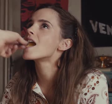 emma watson keeping eye contact