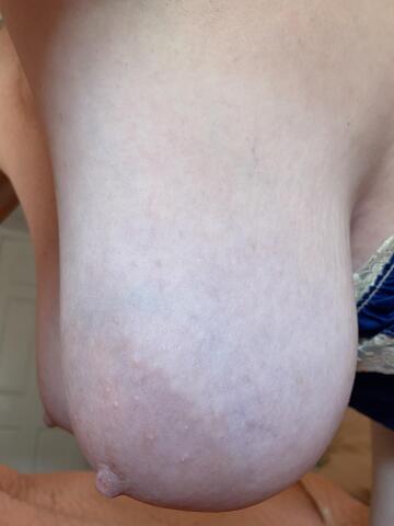 [image] “now that’s a titty!”