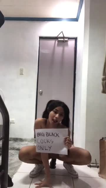 attention for black men 😂