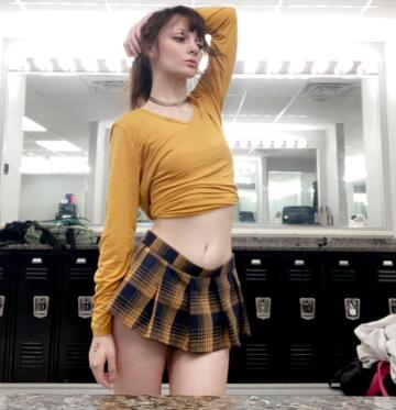 let a goddess take control of your sissy ass