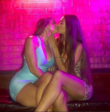 nothing like drunk girls kissing
