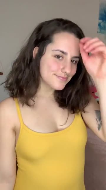 my nips aren't too prominent but hopefully you enjoy my titty outline🙈