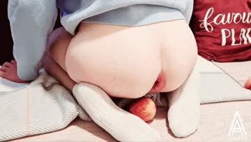 pushing an apple out of my ass... made me gape so hard