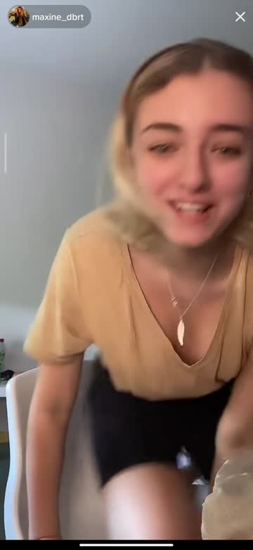 look that account of redgifs ¡omg!