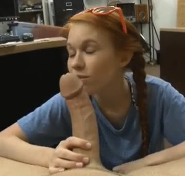 dolly little talking to the mic