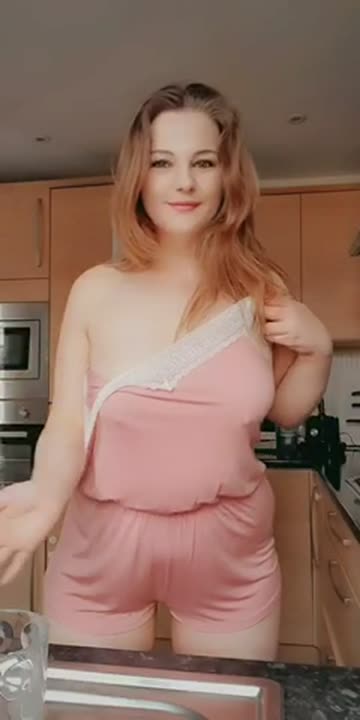 wana fuck in the kitchen?