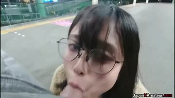 amateur japanese girl flashing her tits before giving a blowjob on a train platform