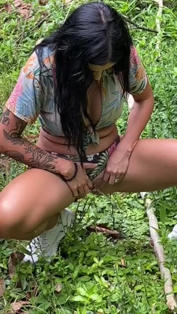 had to pull over n the jungle to piss roadside