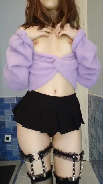 are small titties appreciated here? 🥺
