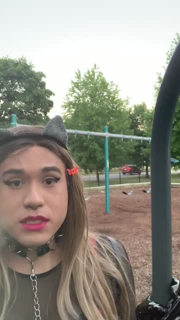 my submission to join u/daddydave ‘s online sissy harem. please like this so he can see it :) *also the car that comes back around in the background is the dude who’s dick i suck in my other post lol*