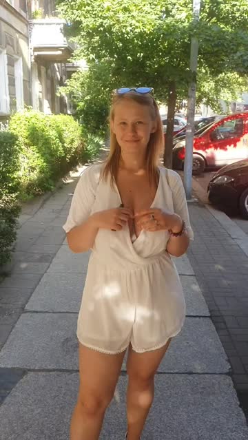 i heard the guy, but i didn't know how close he was. in any case, it was kind of exciting. heh [f]