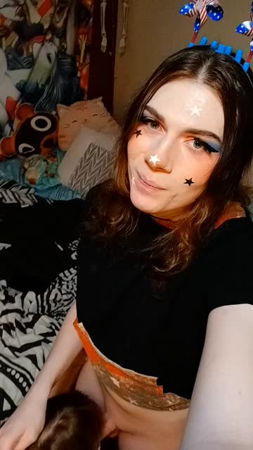 on your knees for mommy 🍆🥰🥰