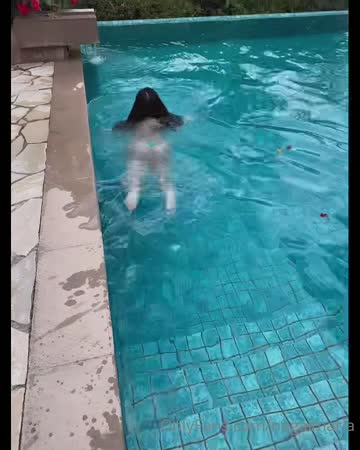 asian girl with fake ass