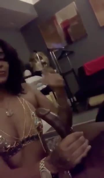 [ffm] best friend joins the fun festivities