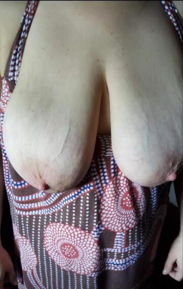 (nsfw) do you like my saggy tits