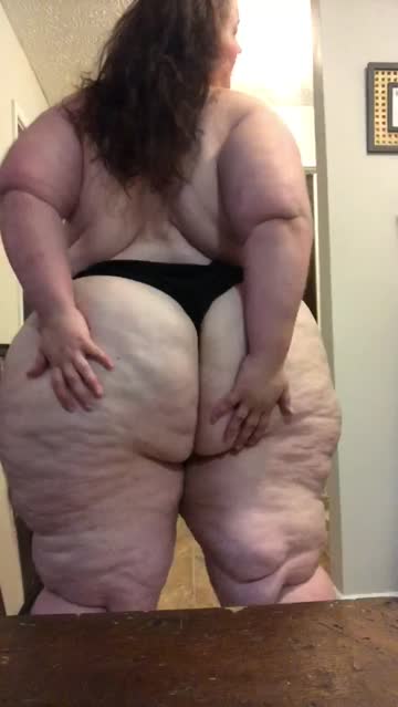 big ass all day 🍑🍑🍑