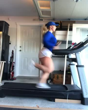 jazmin gillespie (@missjazzy_fit)