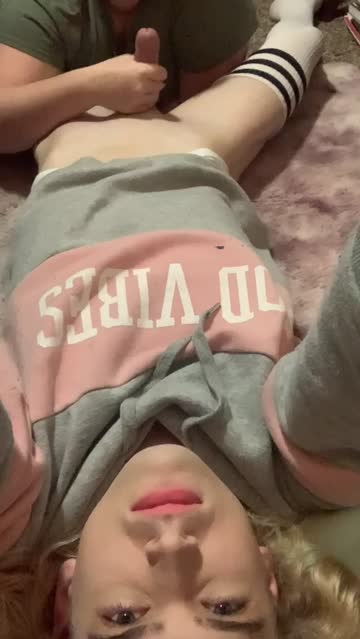 i love getting my girl cock played with. 💕