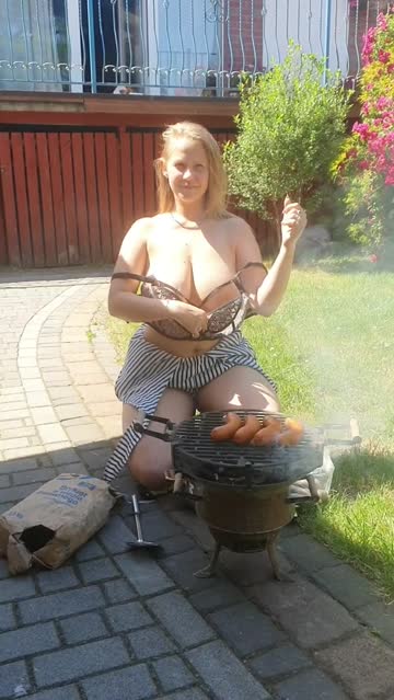 and this is the barbecue and the little show i prepared, for my neighbor, who peeps at me from behind the curtain. i wonder if he jerked off. heh