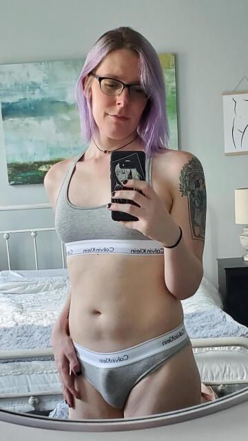showing off the girl bulge in my calvins