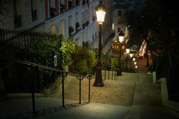 paris at night - montmartre stairs (credit simon plant)