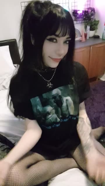 let's listen to music, cuddle and make each other cum.