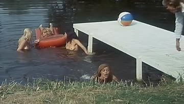 cathy reghin, jessica dorn & marie-georges pascal - les petites filles modèles (fr1971)